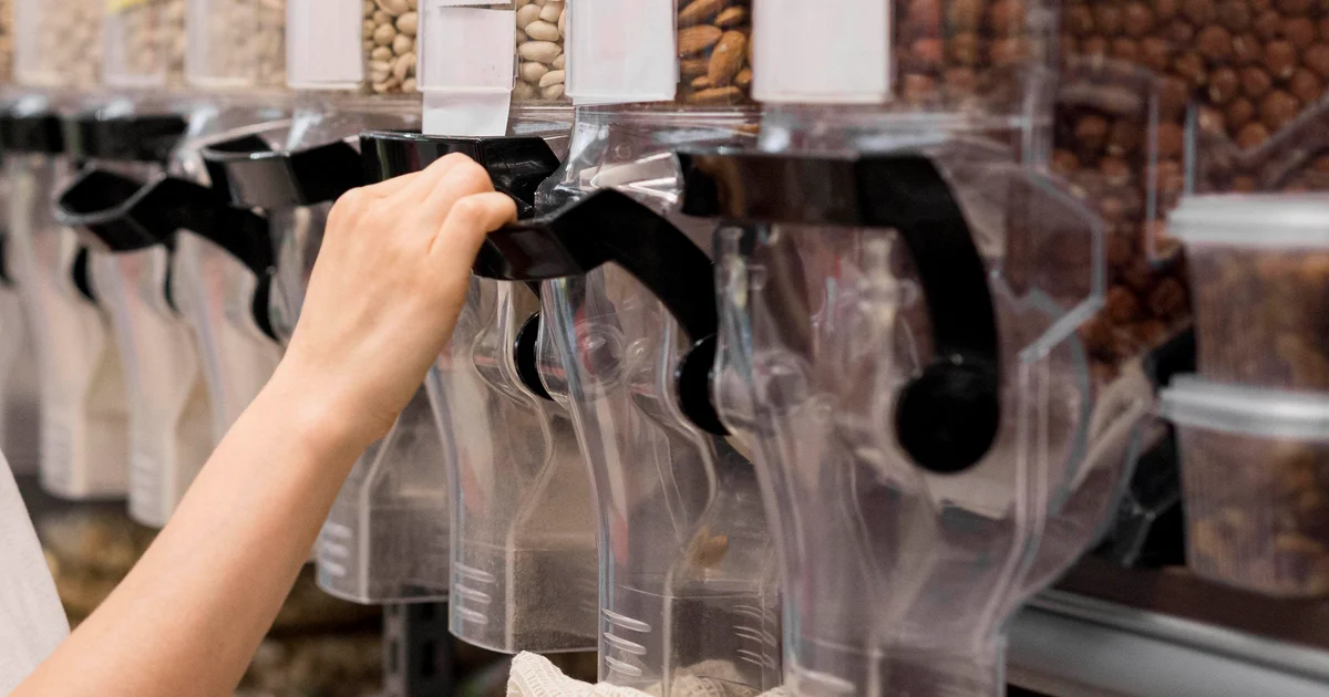 5 erreurs qui font moisir vos fruits secs en stockage pro (et comment les éviter)