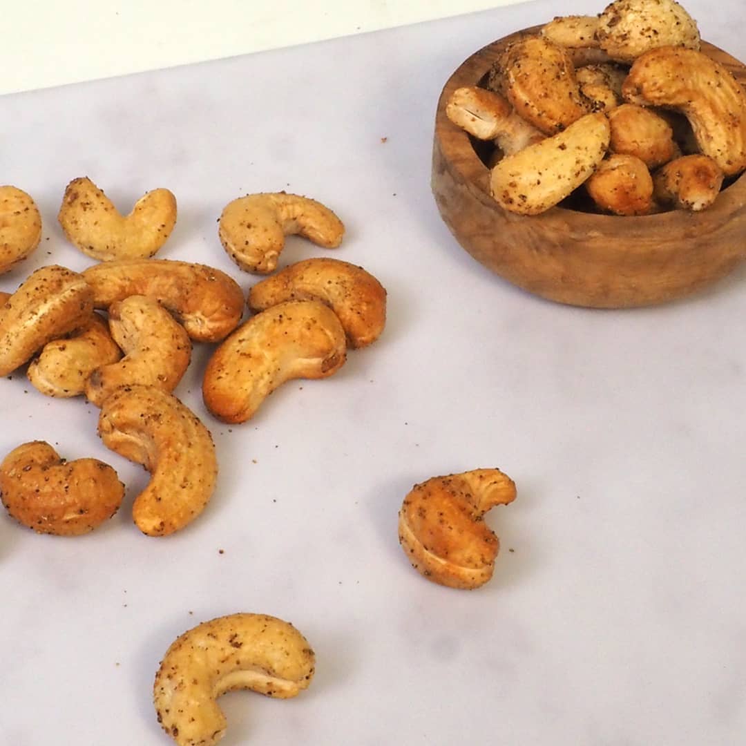 NOIX DE CAJOU A LA TRUFFE !!! Épicez votre apéritif avec des…