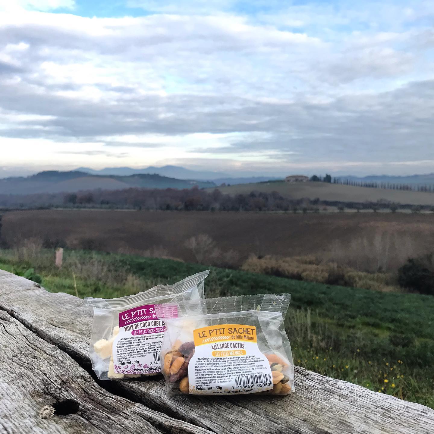 ✈️ FORMAT NOMADE. Le p’tit sachet en Toscane. 🇮🇹 Partout o…